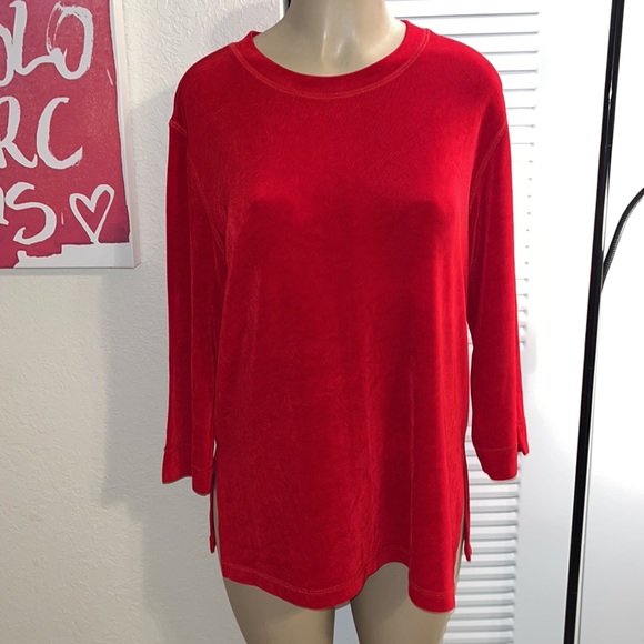 Chico's Tops - FINAL❣️ CHICO’S Red Upscale Top